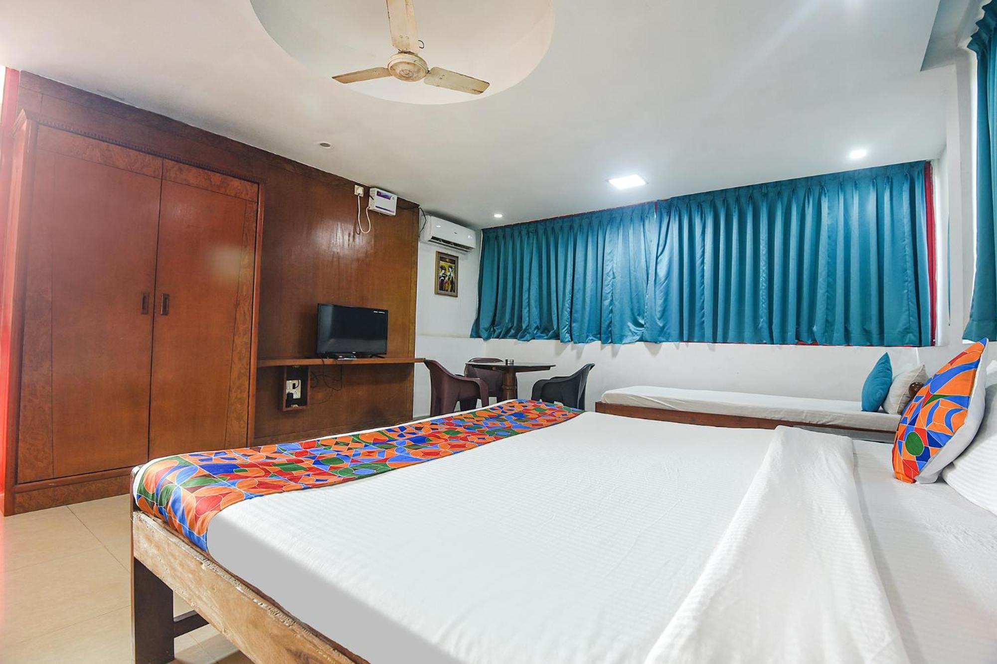 Fabexpress Stargaze Beach Anjuna Bagian luar foto