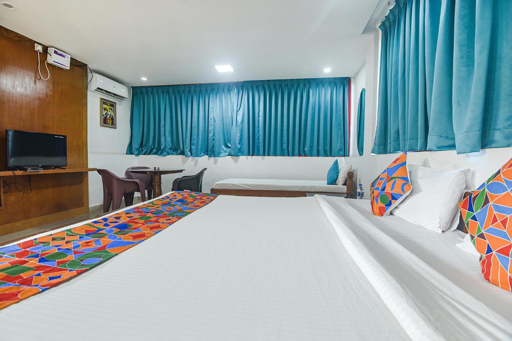 Fabexpress Stargaze Beach Anjuna Bagian luar foto